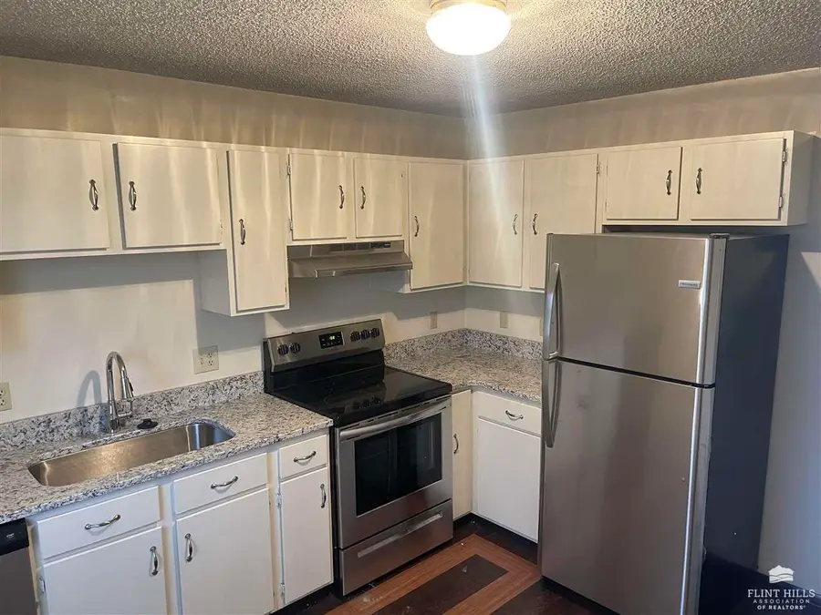 804 Dondee Drive #804 DONDEE, Manhattan, KS 66503 - #2