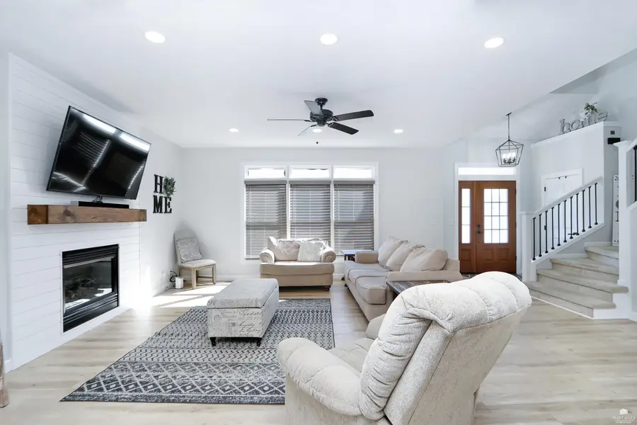 1672 Kingwood, Manhattan, KS 66502 - #3