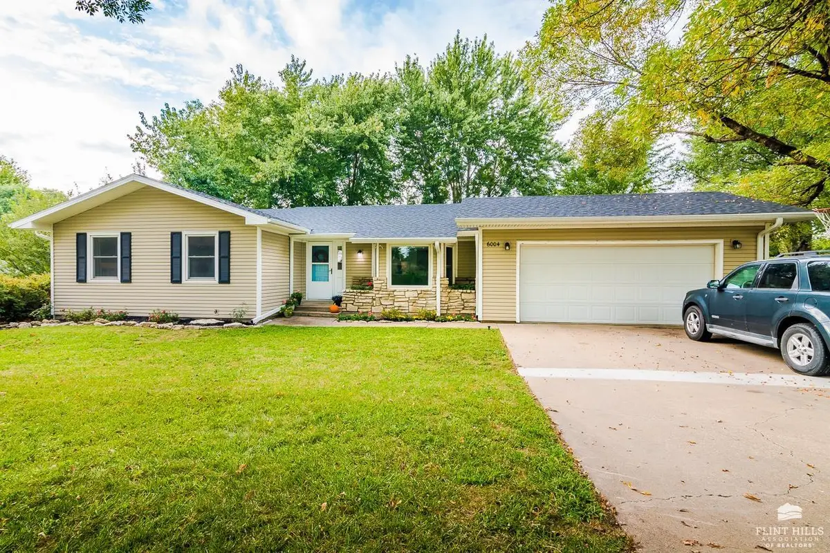6004 Tumbleweed Terrace, Manhattan, KS 66502 - #1