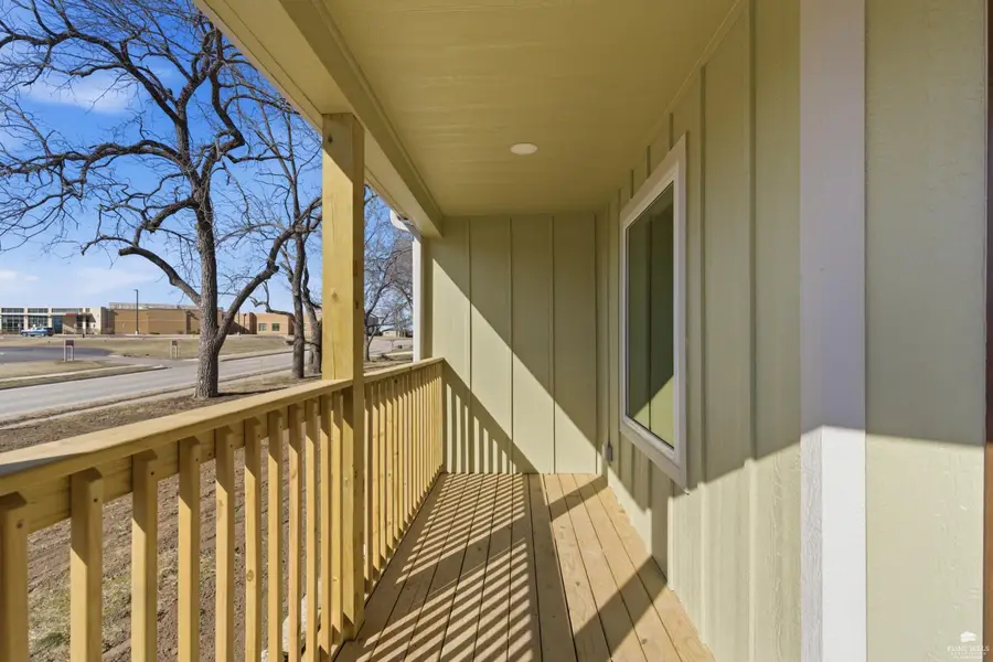 100 E 8th Street, Onaga, KS 66521 - #2