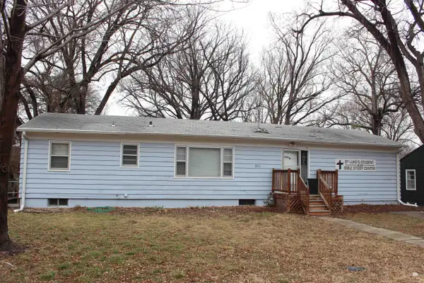 354 N Delaware Avenue, Manhattan, KS 66502