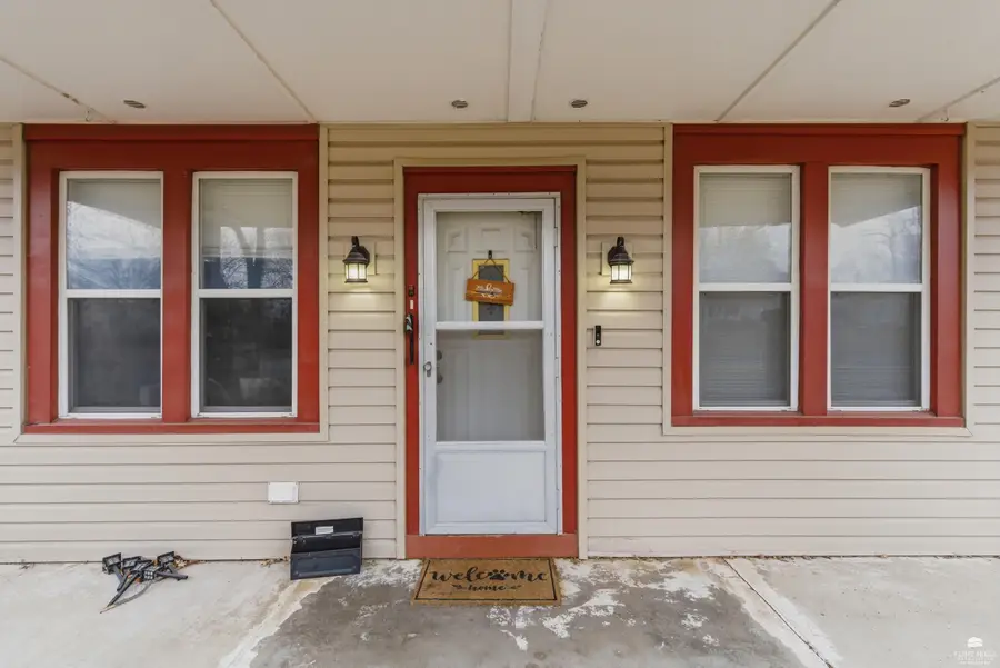 409 S Madison Street, Junction City, KS 66441 - #2