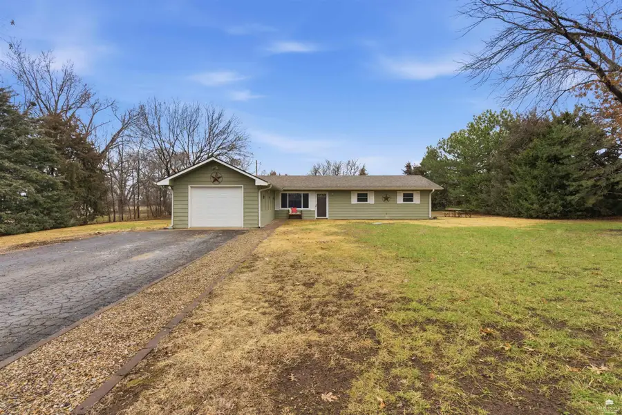 16925 Ebel Road, Wamego, KS 66547 - #2