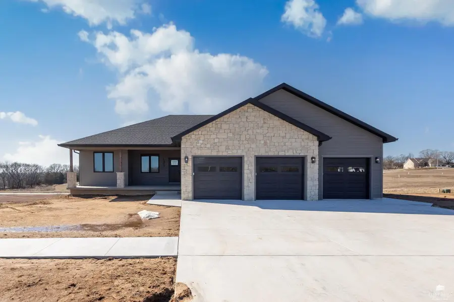 1905 Arbor, Wamego, KS 66547 - #2