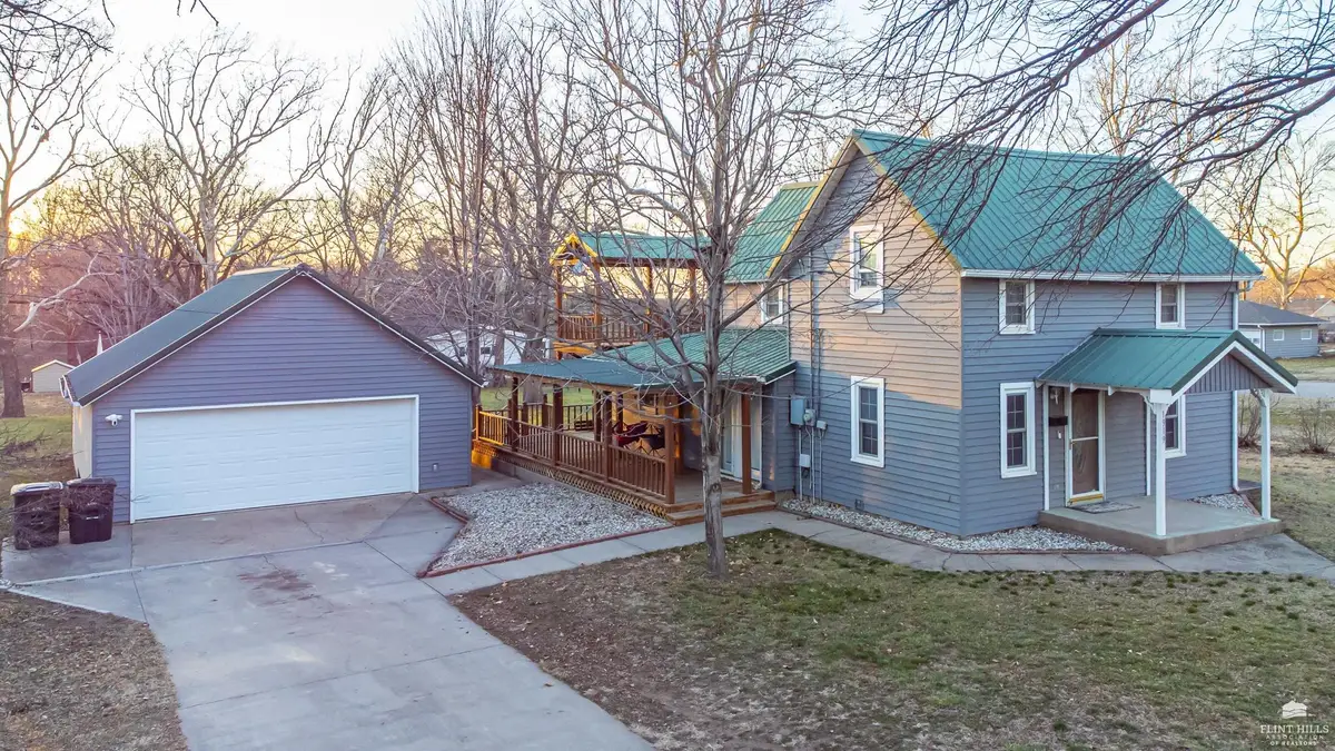 1919 5th Street, Clay Center, KS 67432 - #1