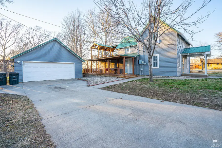 1919 5th Street, Clay Center, KS 67432 - #2