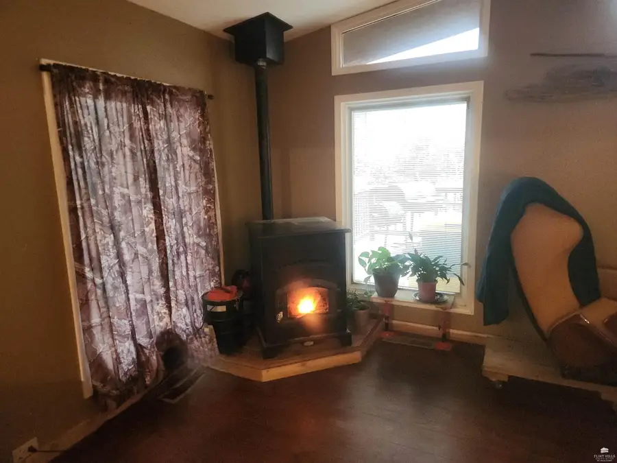 9110 Blue Ridge Road, Manhattan, KS 66503 - #3