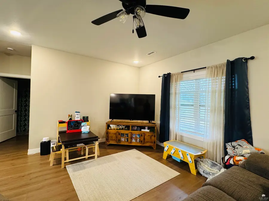 1314 Blunt, Clay Center, KS 67432 - #3