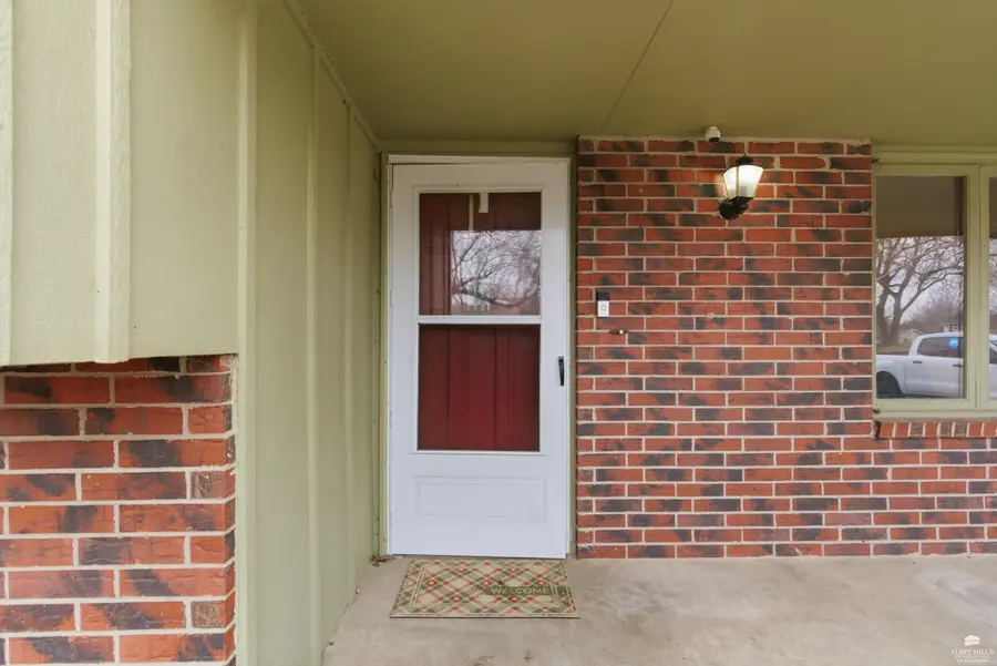 1333 Overlook Dr., Manhattan, KS 66503 - #2