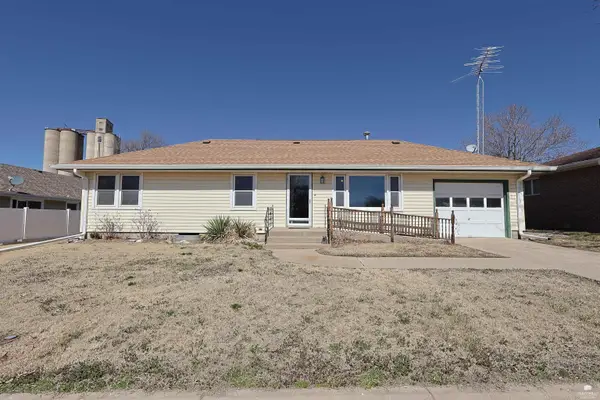 306 7th Street, Linn, KS 66953