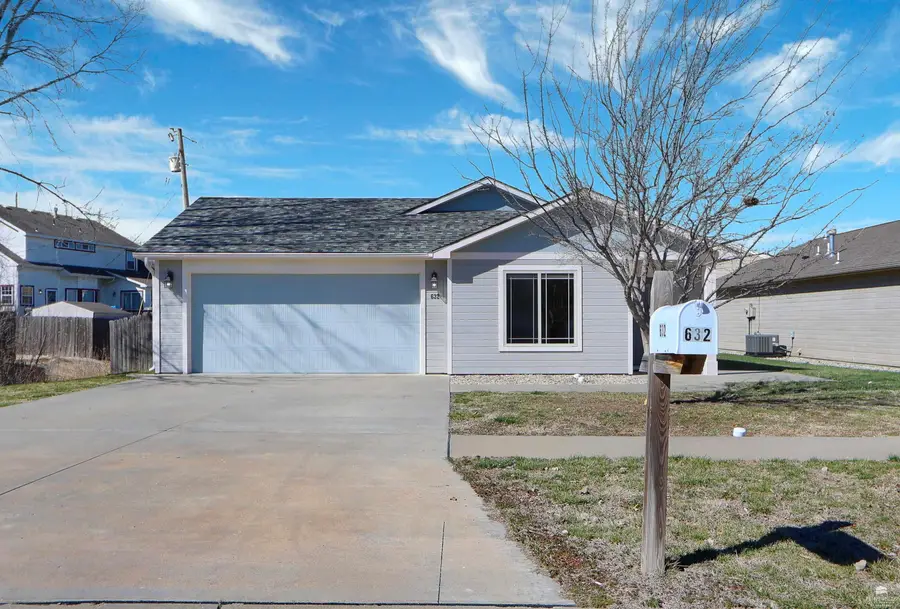 632 Northfield Road, Manhattan, KS 66502 - #2