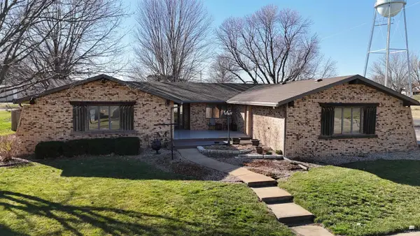 420 W 3rd Street, Miltonvale, KS 67466