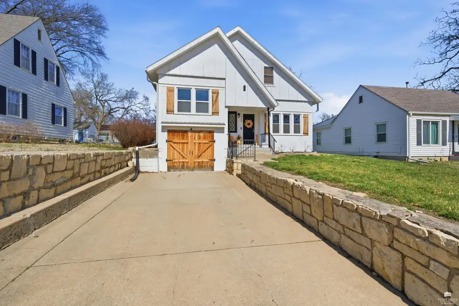 320 W Walnut Street, Junction City, KS 66441 - #2