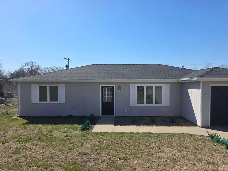 412 Clydesdale Drive, Ogden, KS 66517 - #3