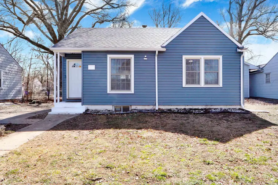 523 W Pine Street, Junction City, KS 66441 - #2