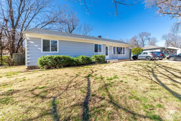 1515 Jarvis Drive, Manhattan, KS 66502