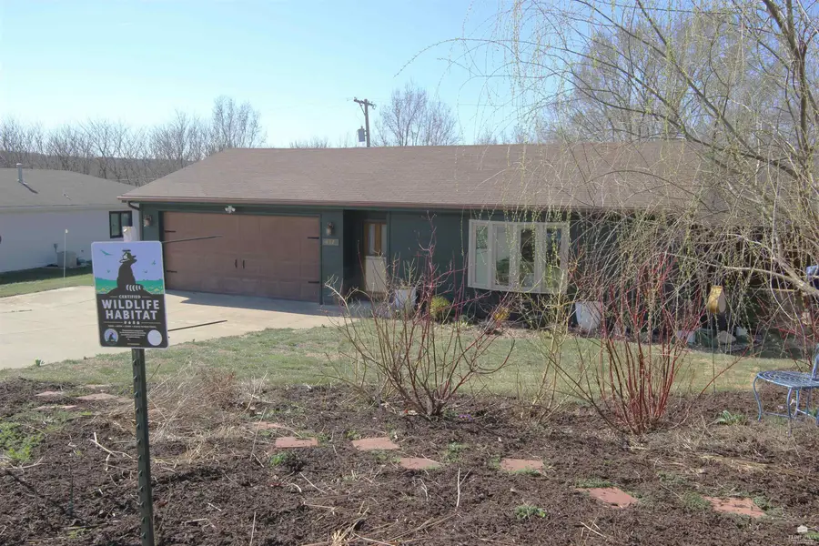 432 Clydesdale Drive, Ogden, KS 66517 - #2