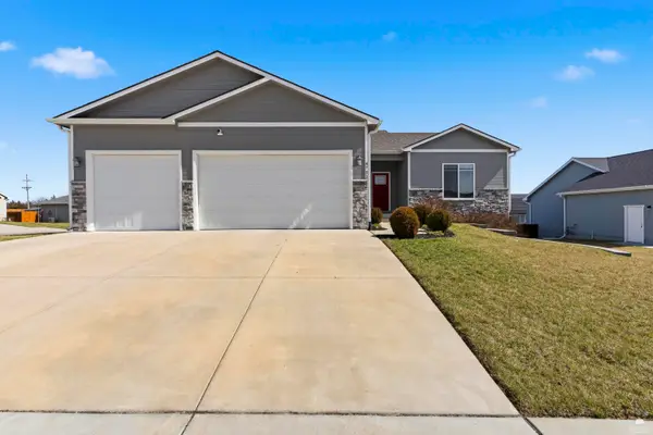 4753 Christine Circle, Manhattan, KS 66502