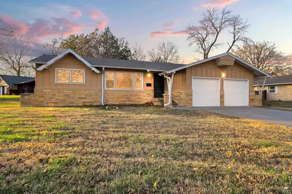 910 Redwood Street, Junction City, KS 66441