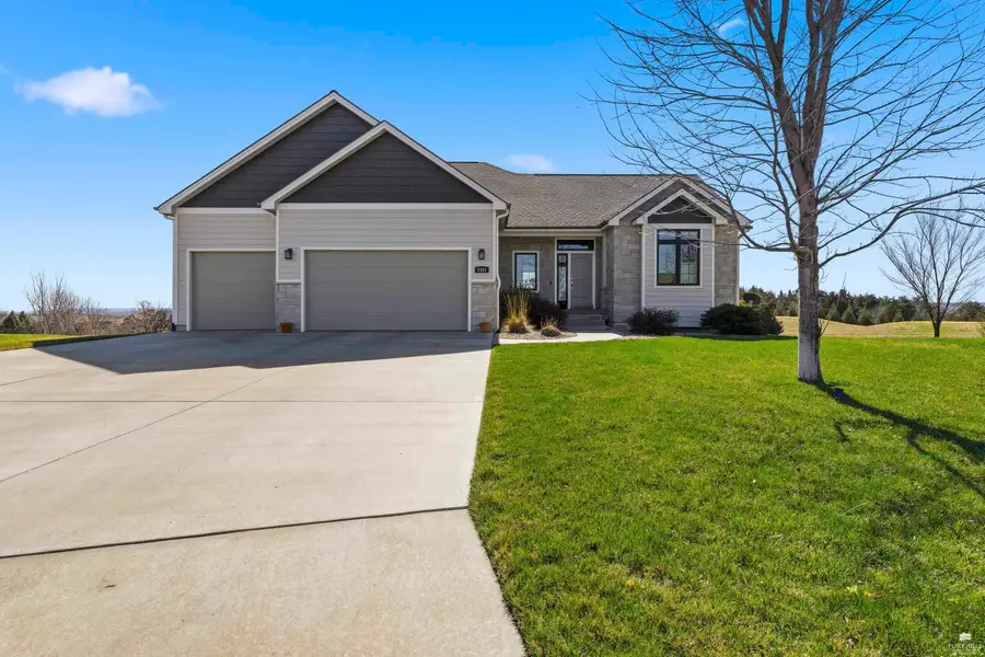 2301 Bellerive Circle, Manhattan, KS 66503 - #3