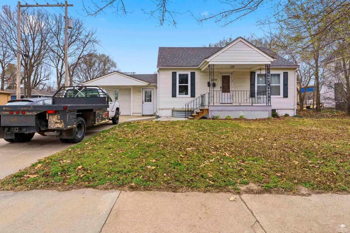 408 S 6th Street, Manhattan, KS 66502 - #1