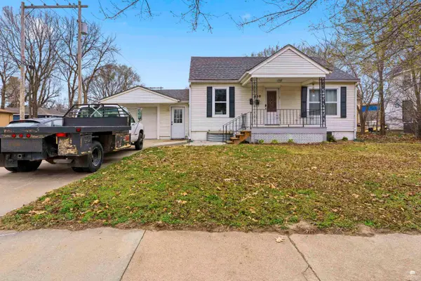 408 S 6th Street, Manhattan, KS 66502