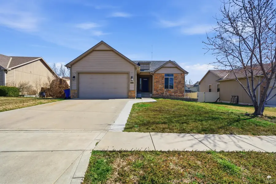 1001 Dagen Lane, Junction City, KS 66441 - #2
