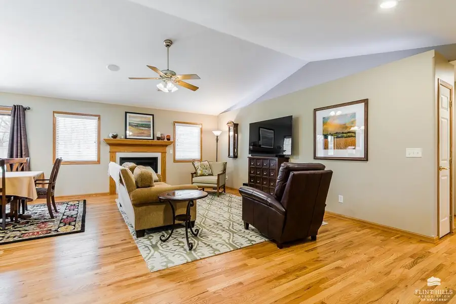 2023 Sunnymeade, Manhattan, KS 66502 - #2