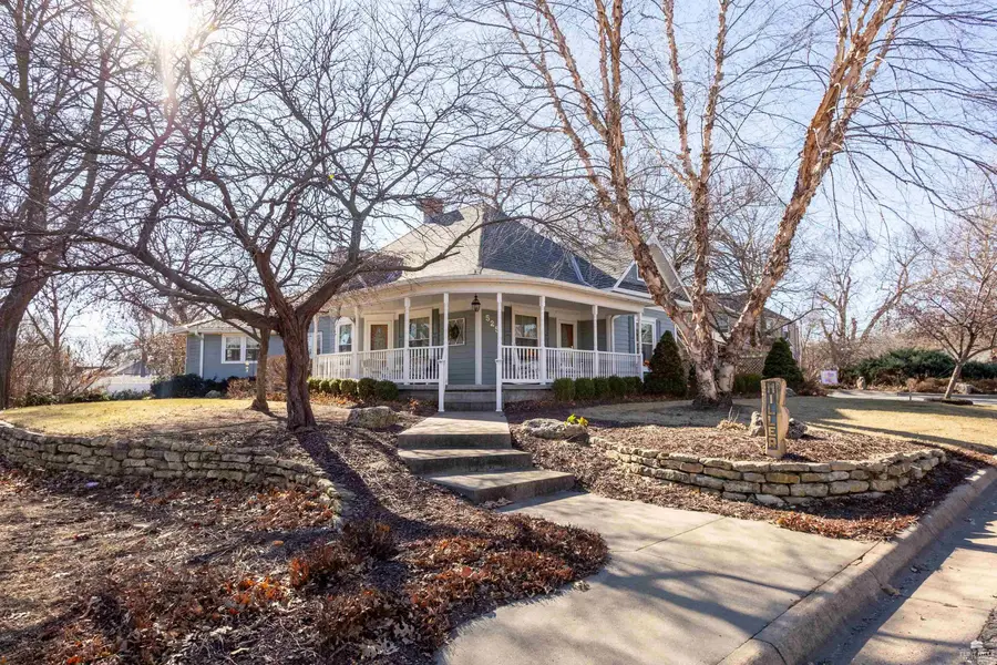 525 W 6 Street, Chapman, KS 67431 - #3