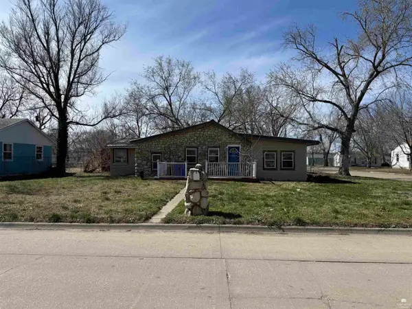 1524 N Madison Street, Junction City, KS 66441