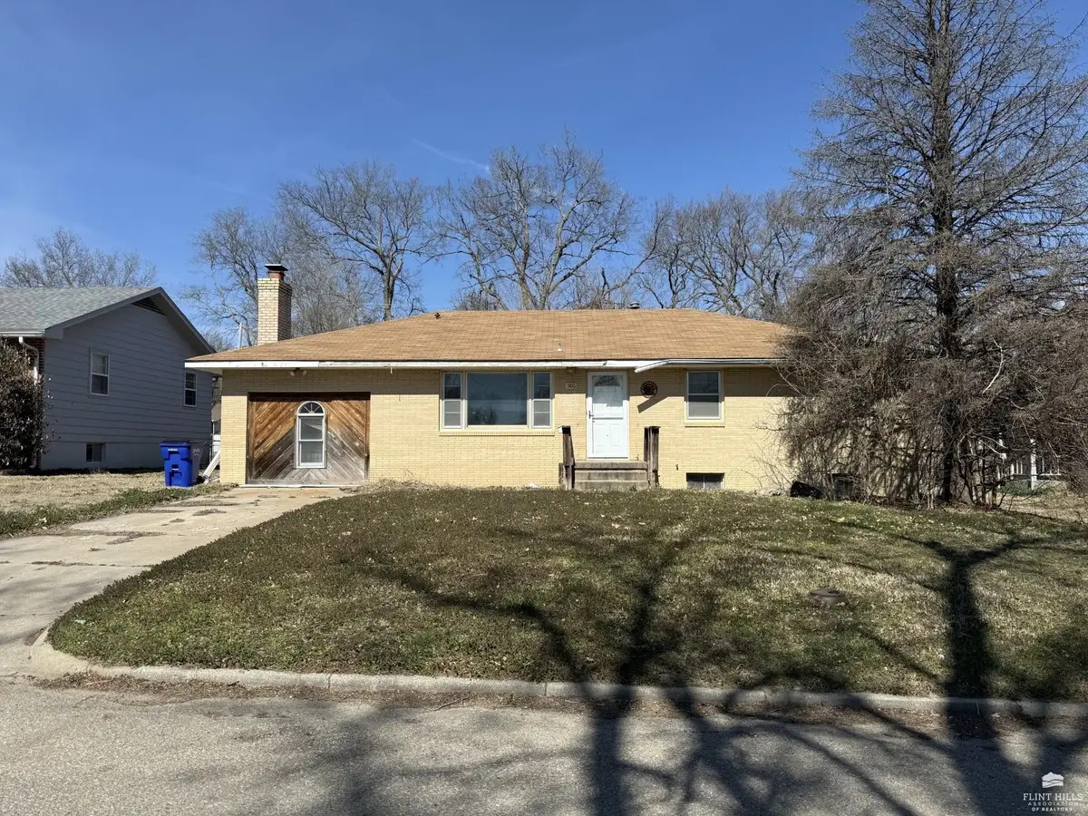 506 Coronado Drive, Junction City, KS 66441 - #1