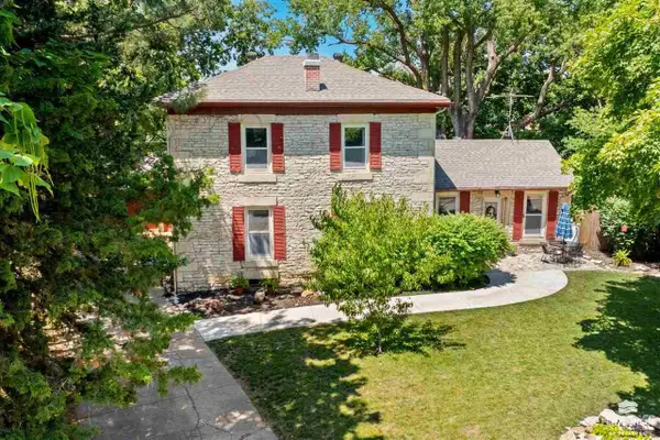 3017 Mary Kendal Court, Manhattan, KS 66502