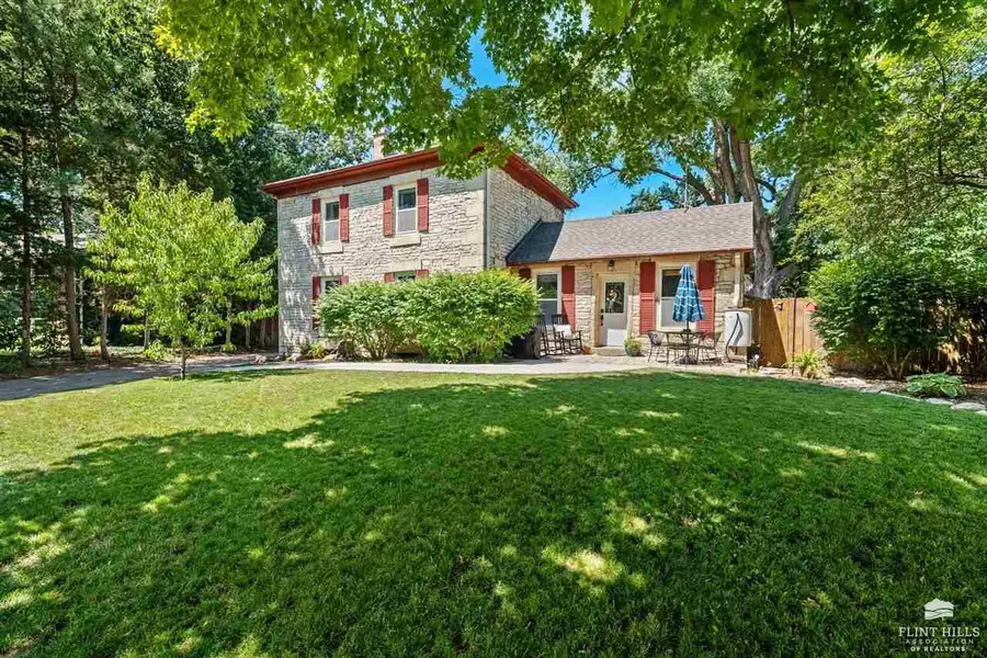 3017 Mary Kendal Court, Manhattan, KS 66502 - #3