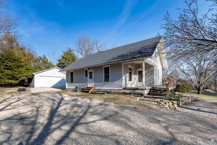 5702 Elbo Bluff Drive, Manhattan, KS 66502 - #2