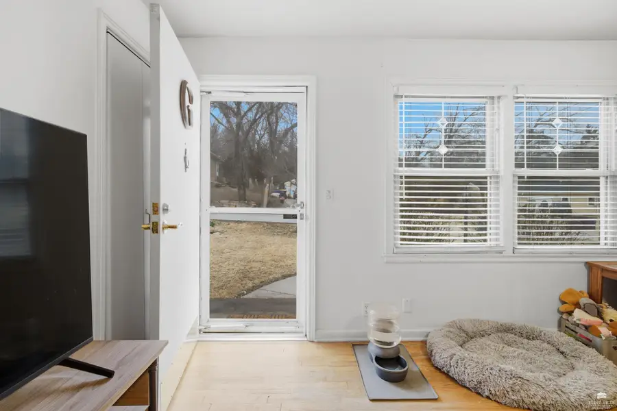 2109 Walnut Drive, Manhattan, KS 66502 - #3