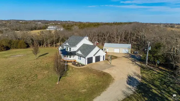 4230 NW Valencia Road, Silver Lake, KS 66539