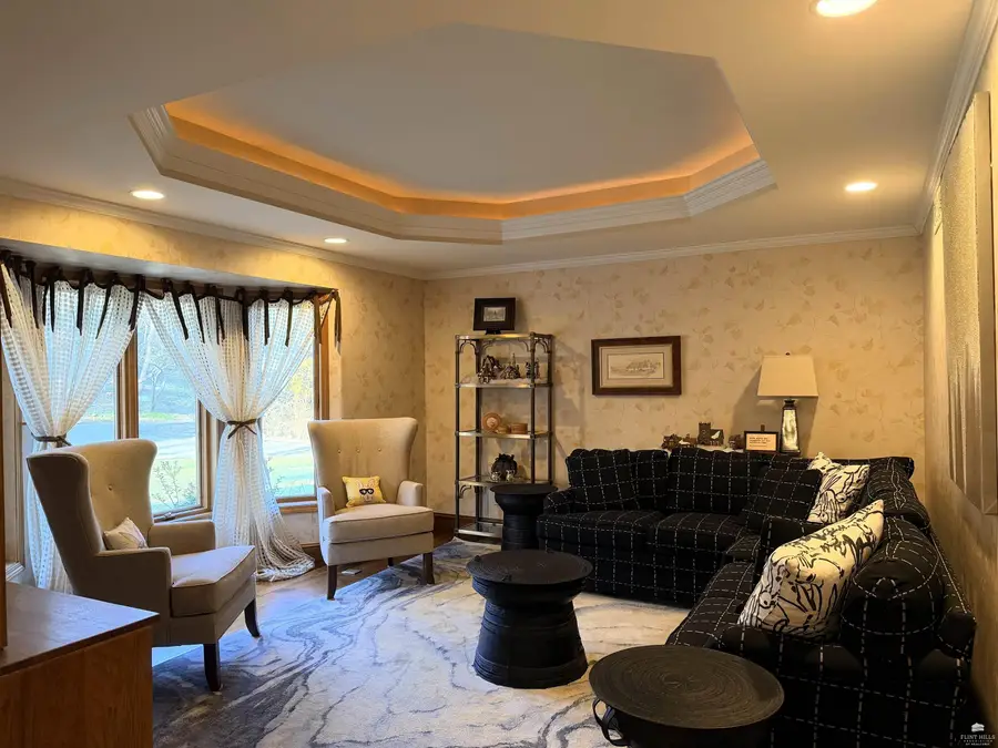 3007 Tomahawk Circle, Manhattan, KS 66502 - #2