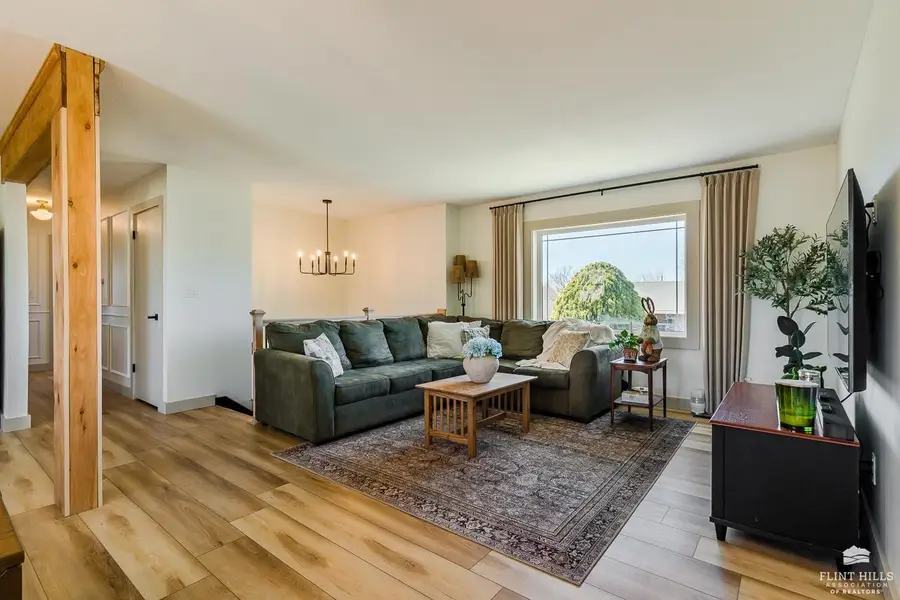 604 Juniper Street, Wakefield, KS 67487 - #3