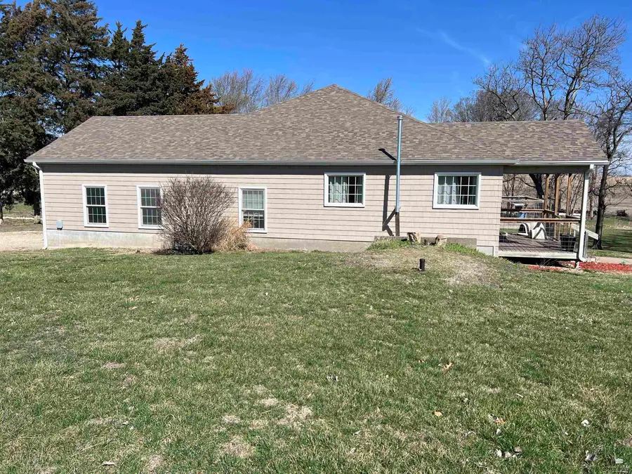 16205 Elm Slough Road, Wamego, KS 66547 - #3