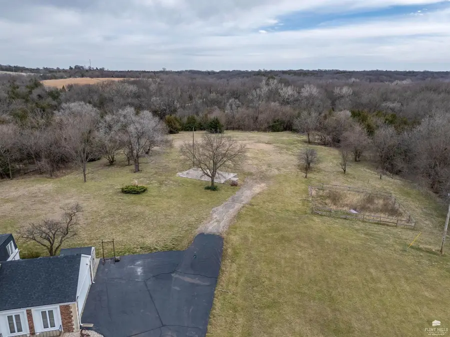 4210 Wam-teau Drive, Wamego, KS 66547 - #2