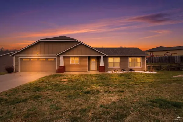 5308 Stone Crest Drive, Manhattan, KS 66503