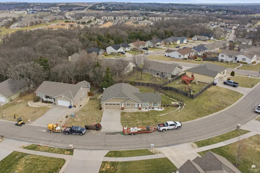 5308 Stone Crest Drive, Manhattan, KS 66503 - #3