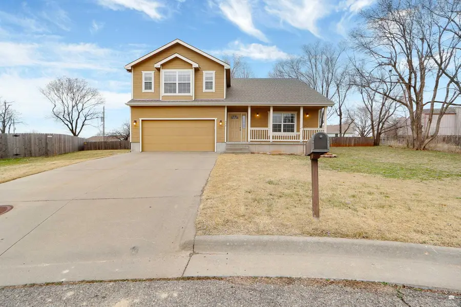628 Sagebrush Way, Junction City, KS 66441 - #2