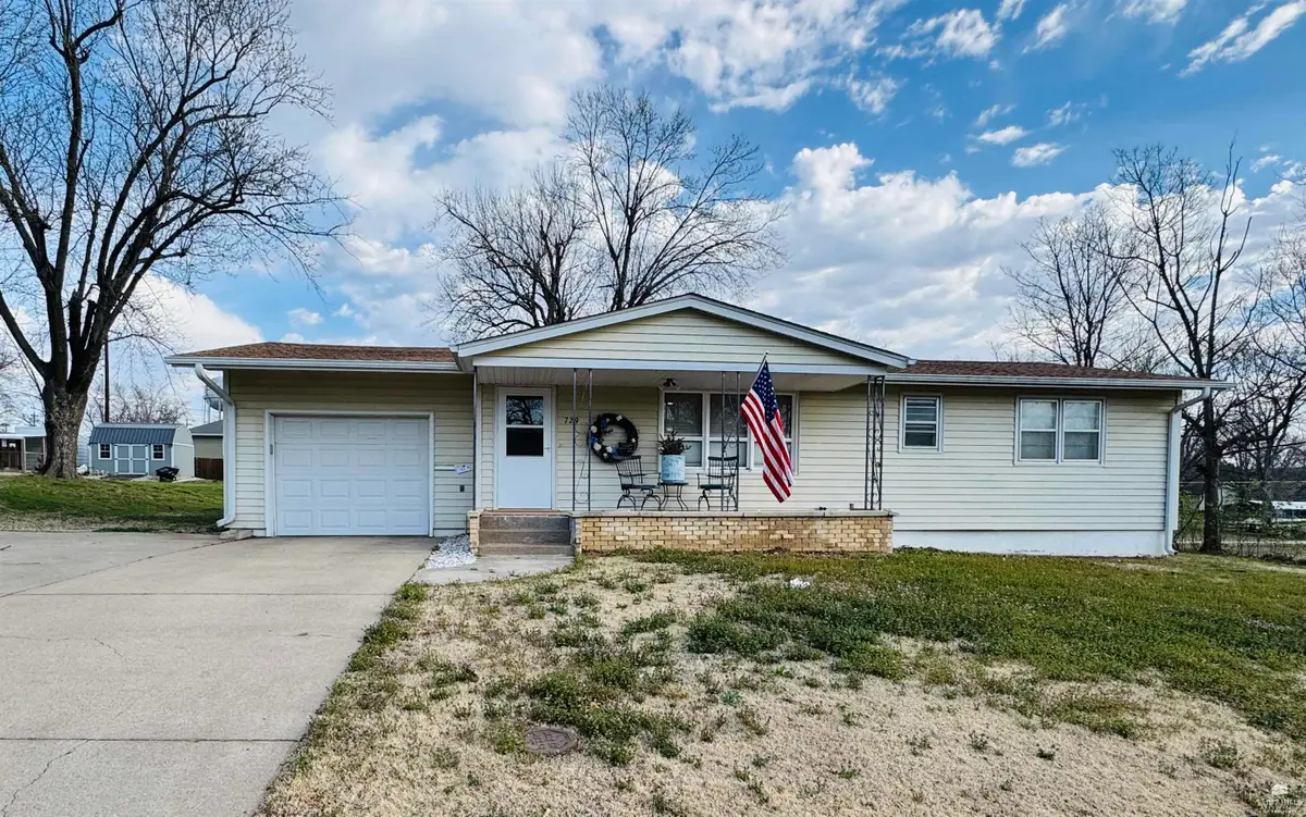 729 Arthur, Clay Center, KS 67432 - #1