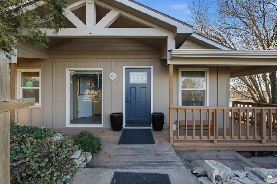 7023 Deer Run, Manhattan, KS 66503 - #3