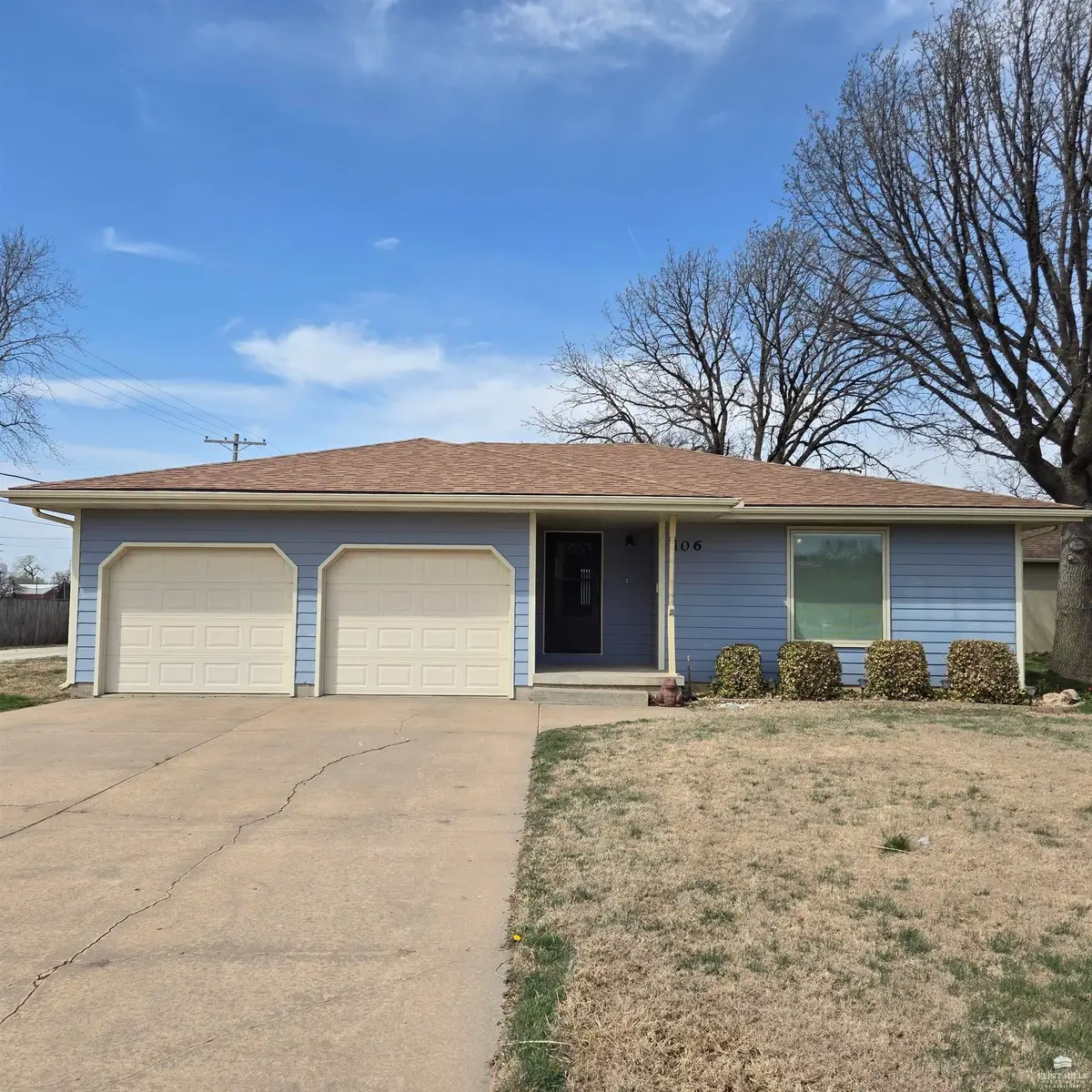 106 S Walnut Street, Solomon, KS 67480 - #1