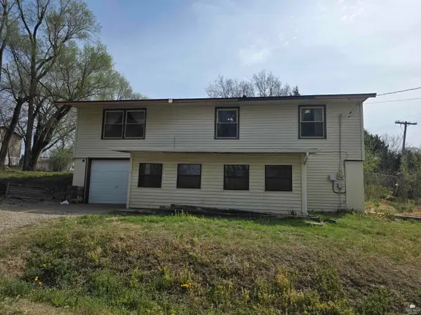 230 S Garfield Street, Enterprise, KS 67441