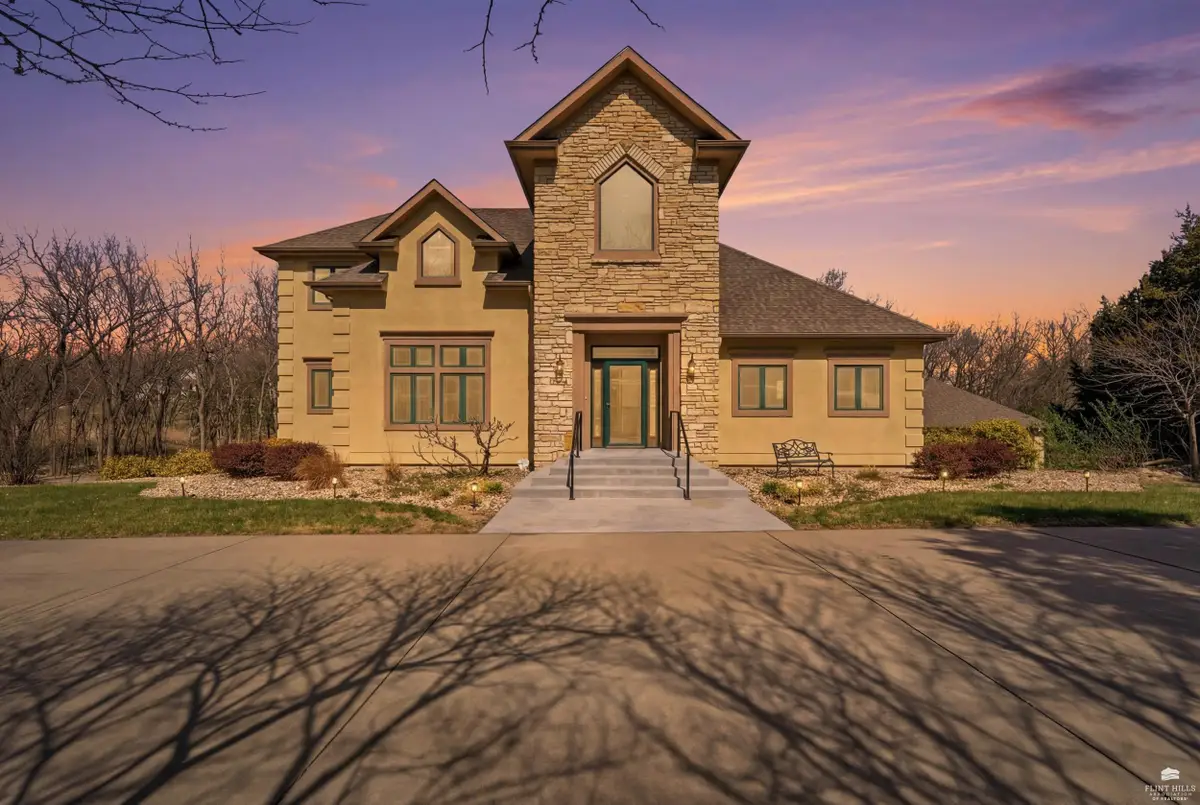 1608 Oakridge Drive, Junction City, KS 66441 - #1