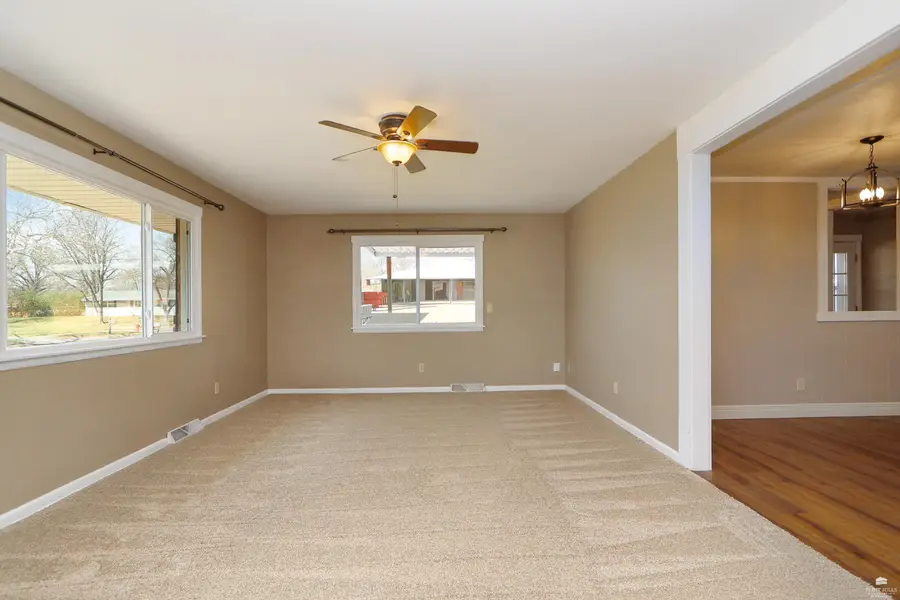 1728 Cassell Road, Manhattan, KS 66502 - #2