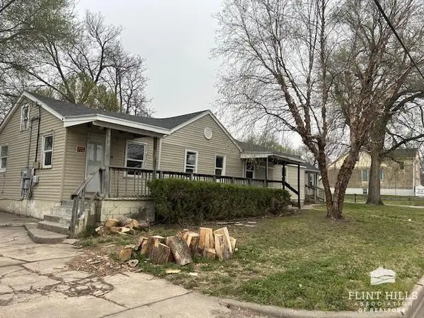 204 E 13th, Junction City, KS 66441